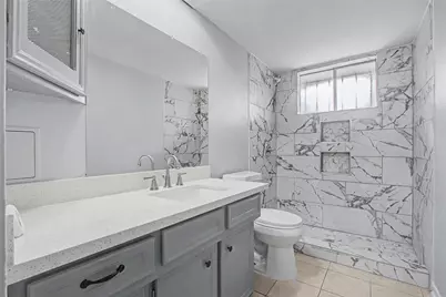 7410 Sawmill Trail, Houston, TX 77040 - Photo 9