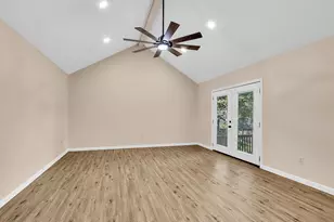 2018 Wickersham Dr, Huntsville, TX 77340 - Photo 11