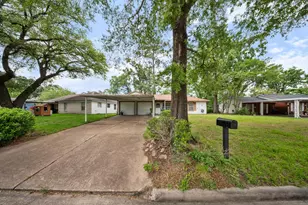 9215 Linda Vista Rd, Houston, TX 77078 - Photo 3