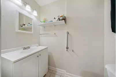 9215 Linda Vista Rd, Houston, TX 77078 - Photo 15