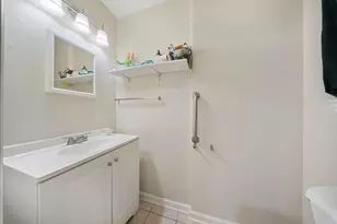 9215 Linda Vista Rd, Houston, TX 77078 - Photo 15