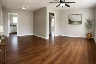 1208 7th Ave N, Texas City, TX 77590 - Photo 1