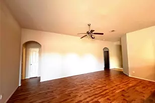 20330 Pine Water Ln, Tomball, TX 77375 - Photo 5