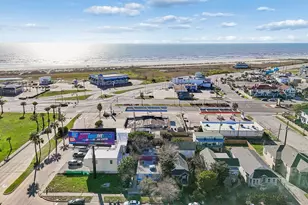 609 Sealy St, Galveston, TX 77550 - Photo 11