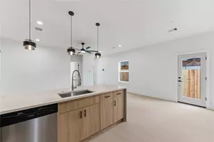 4314 Stassen St, Houston, TX 77051 - Photo 9