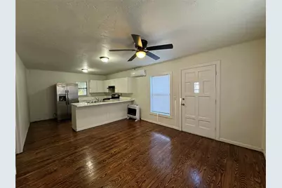 100 N Barnard Street, Livingston, TX 77351 - Photo 5