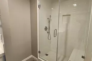 5100 San Felipe St, Houston, TX 77056 - Photo 15