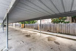 811 Threadneedle St, Houston, TX 77079 - Photo 17