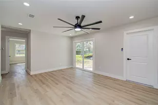 7630 Yoe St, Houston, TX 77016 - Photo 9