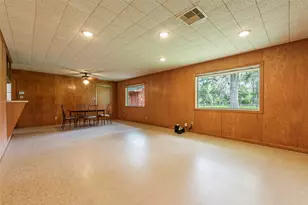 122 Blossom St, Lake Jackson, TX 77566 - Photo 15