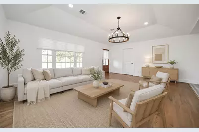 4218 T C Jester Blvd, Houston, TX 77018 - Photo 13