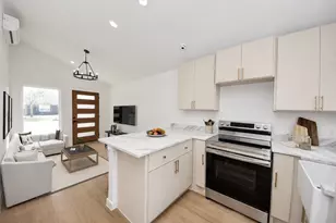 4218 T C Jester Blvd, Houston, TX 77018 - Photo 27