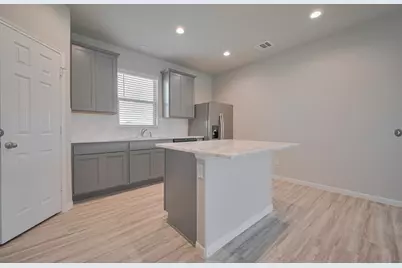 101 Eliana Shores Drive, Katy, TX 77493 - Photo 9