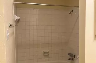 12500 Sandpiper Dr, Houston, TX 77035 - Photo 9