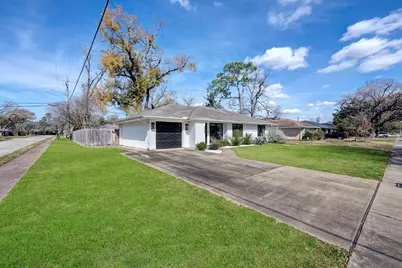 4422 De Milo Drive, Houston, TX 77092 - Photo 17