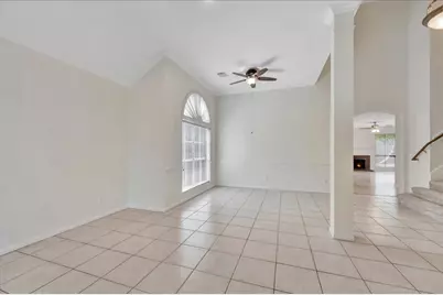 14010 Hazel Ridge Court, Houston, TX 77062 - Photo 9