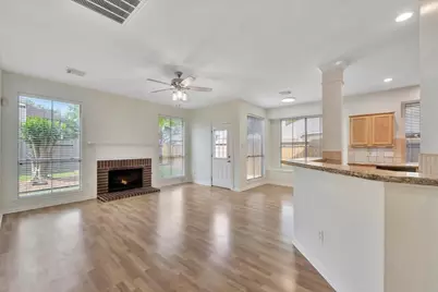 14010 Hazel Ridge Court, Houston, TX 77062 - Photo 11