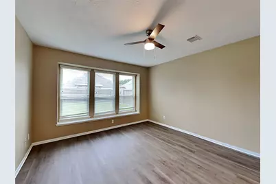 5718 Emerald Brook Lane, League City, TX 77573 - Photo 7