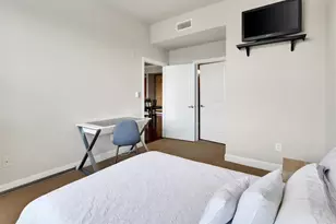 300 St Joseph Pkwy, Houston, TX 77002 - Photo 19