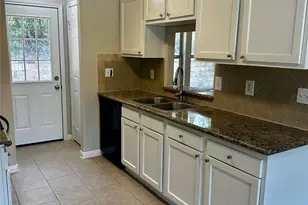 513 Valleyview Dr, Onalaska, TX 77360 - Photo 9