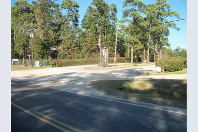 513 Valleyview Drive, Onalaska, TX 77360 - Photo 17
