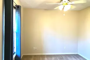 106 Stony Point Ct, Clute, TX 77531 - Photo 9