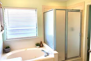 106 Stony Point Ct, Clute, TX 77531 - Photo 13