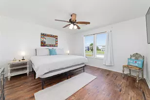 18506 E De Vaca, Galveston, TX 77554 - Photo 31