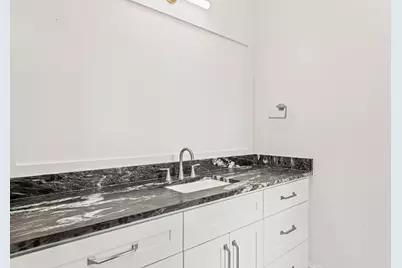 1836 Cortlandt Street, Houston, TX 77008 - Photo 9