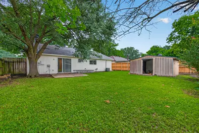 7515 Londres Drive, Houston, TX 77083 - Photo 33