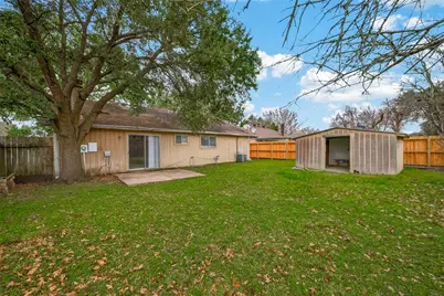 7515 Londres Drive, Houston, TX 77083 - Photo 37
