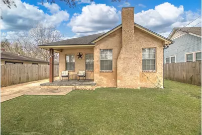 590 Highland Drive, Beaumont, TX 77705 - Photo 1