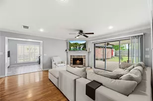 8931 Crazy Horse Trail, Houston, TX 77064 - Photo 7