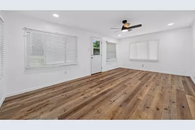 310 Nasturtium Street, Lake Jackson, TX 77566 - Photo 33