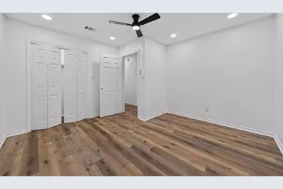 310 Nasturtium Street, Lake Jackson, TX 77566 - Photo 13