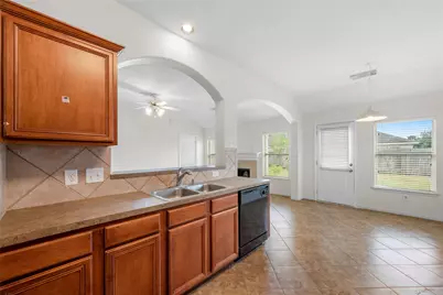 25211 Bluma Ranch Drive, Katy, TX 77494 - Photo 9