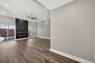 16626 Tranquil Dr, Sugar Land, TX 77498 - Photo 7