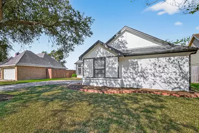 16626 Tranquil Drive, Sugar Land, TX 77498 - Photo 3