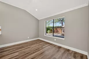 16626 Tranquil Dr, Sugar Land, TX 77498 - Photo 11