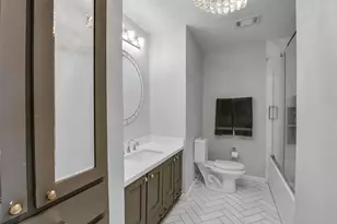 9623 Val Verde St, Houston, TX 77063 - Photo 19