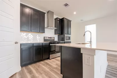 12327 Brandenburg Gate Dr Drive, Houston, TX 77047 - Photo 9