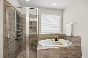 13835 Arbor Meadows Ln, Pearland, TX 77584 - Photo 17