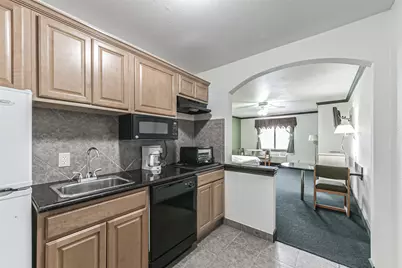 1025 Swanson Street #212, Houston, TX 77030 - Photo 19