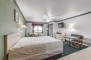 1025 Swanson St, Houston, TX 77030 - Photo 9