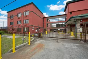 1025 Swanson St, Houston, TX 77030 - Photo 1