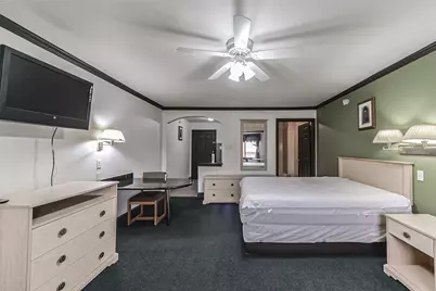 1025 Swanson Street #212, Houston, TX 77030 - Photo 13