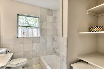 3110 Deal Street, Houston, TX 77025 - Photo 9