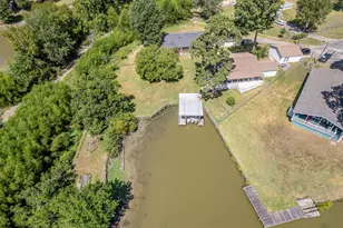 1570 Yaupon Cove Dr, Onalaska, TX 77360 - Photo 5