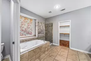 14427 Manorbier Ln, Sugar Land, TX 77498 - Photo 19