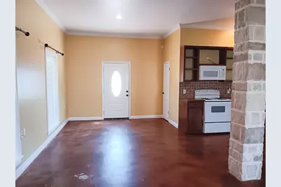9500 Mayfield Avenue #E, Shiro, TX 77876 - Photo 11